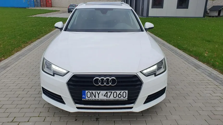 AUDI A4 -