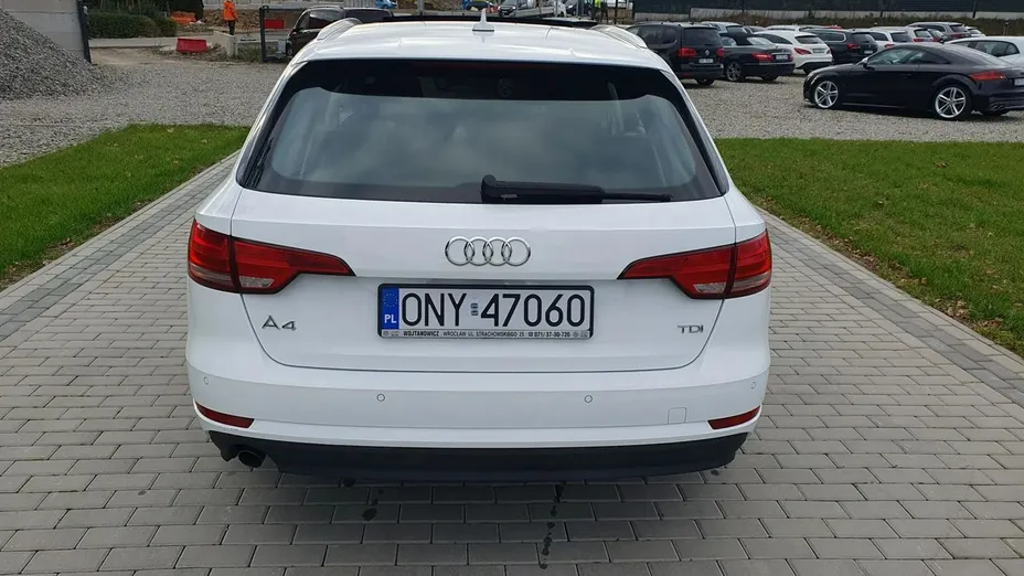 AUDI A4 -