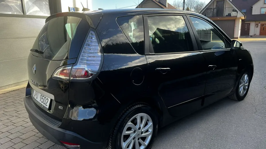 RENAULT Scenic -