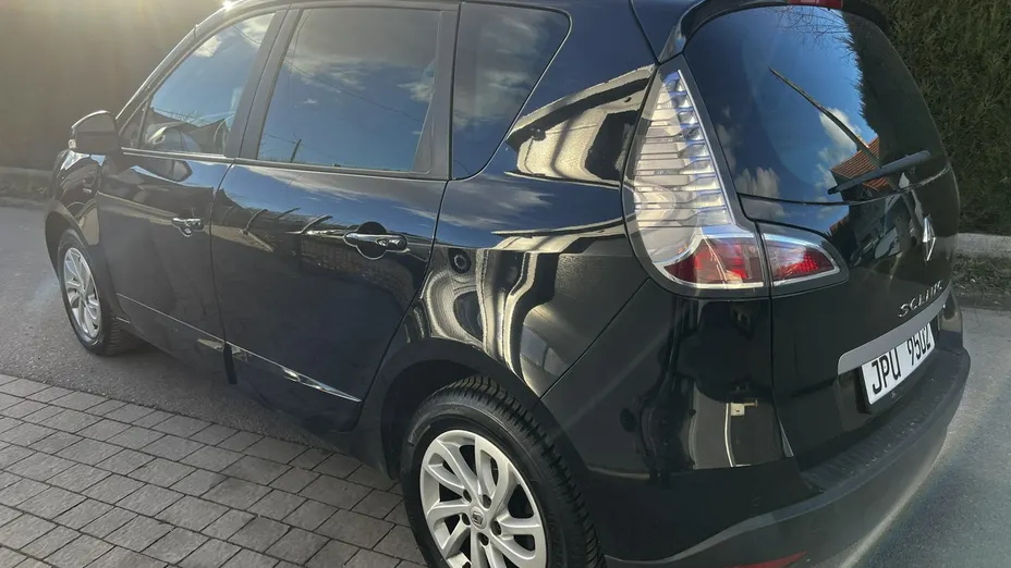 RENAULT Scenic -