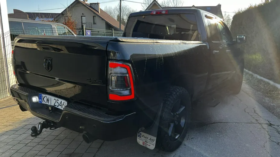 DODGE RAM -