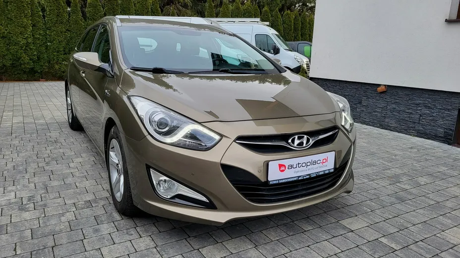 HYUNDAI i40 -