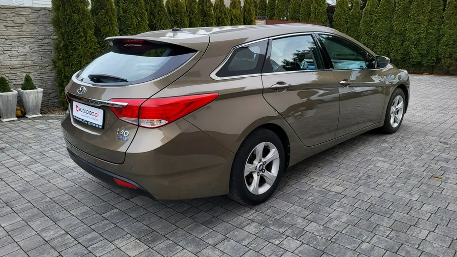 HYUNDAI i40 -