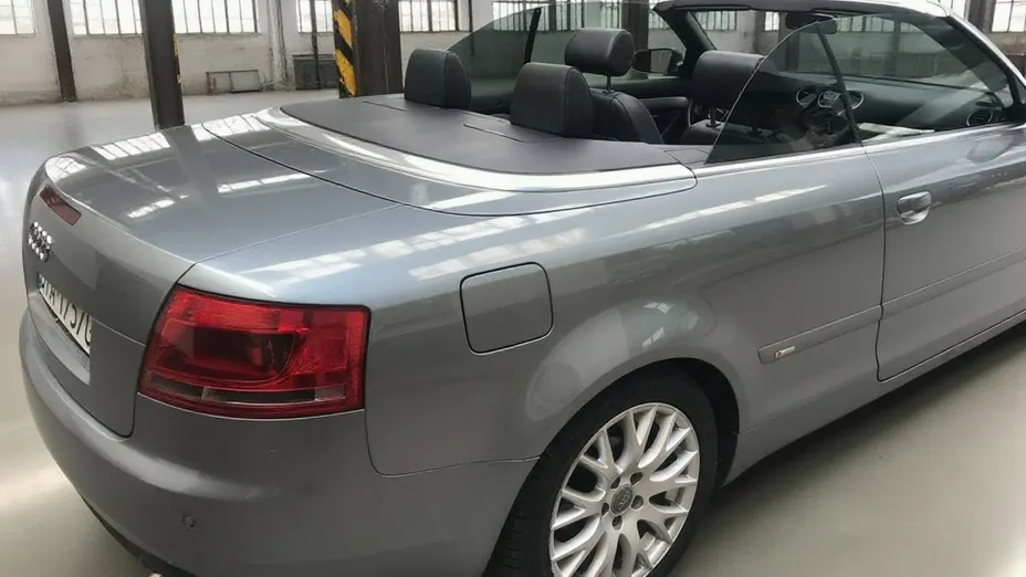 AUDI A4 -