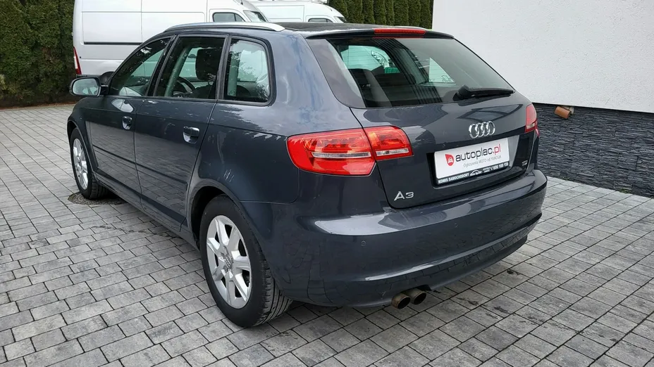 AUDI A3 -