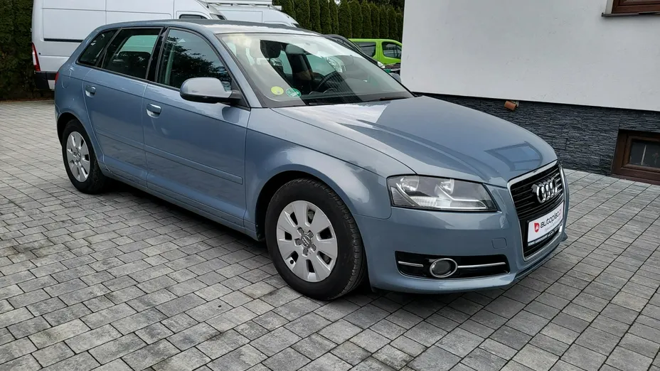 AUDI A3 -
