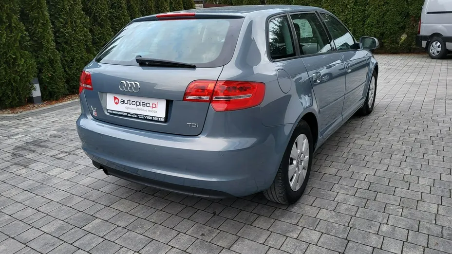 AUDI A3 -