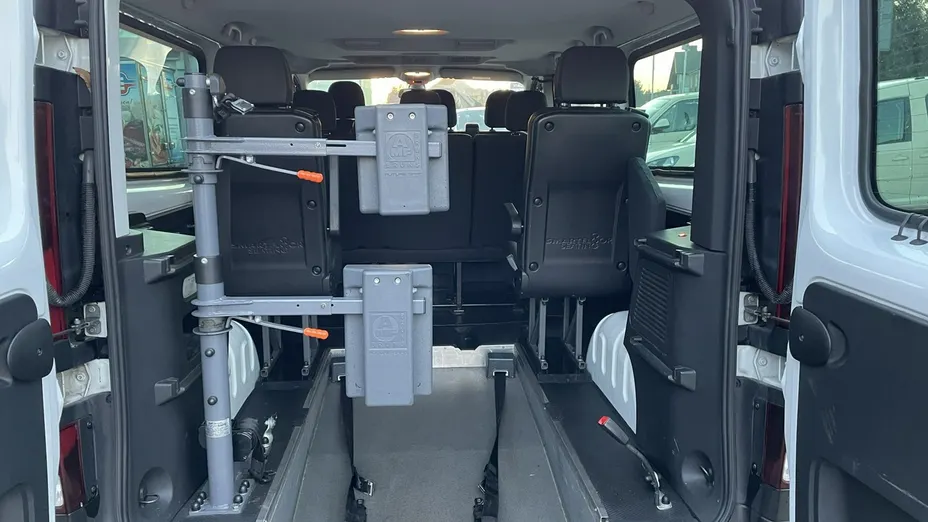 OPEL Vivaro -