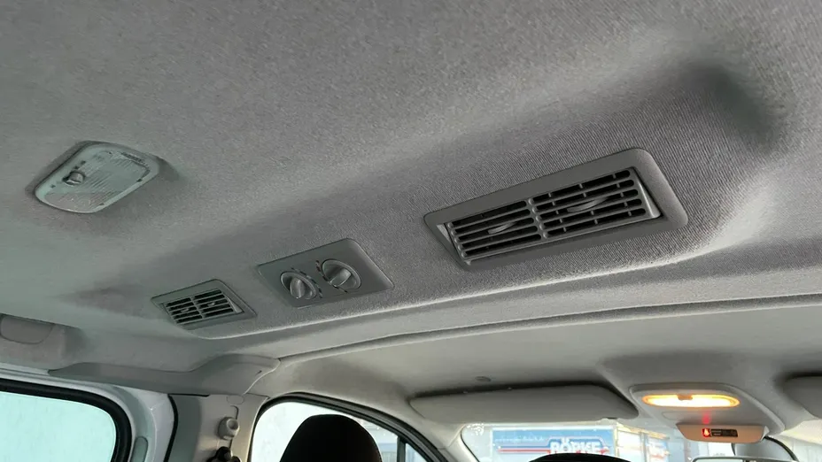 OPEL Vivaro -