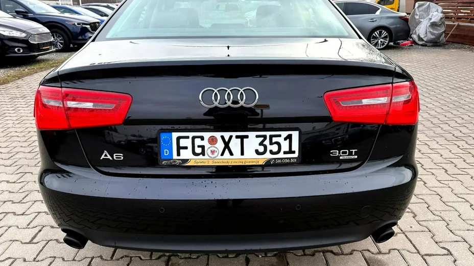 AUDI A6 -