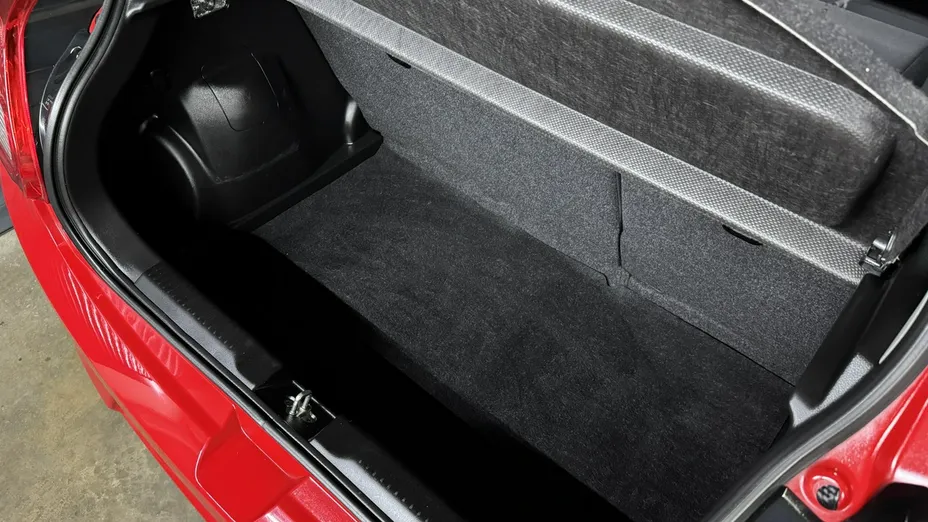 SUZUKI Swift -