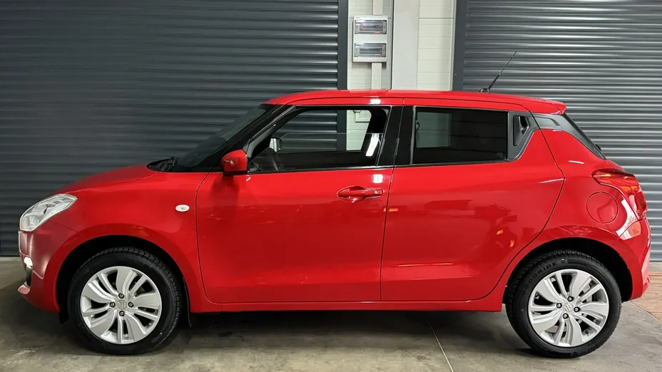SUZUKI Swift -