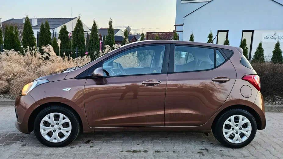 HYUNDAI i10 -