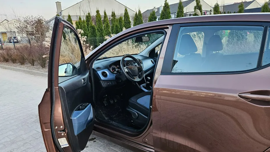 HYUNDAI i10 -