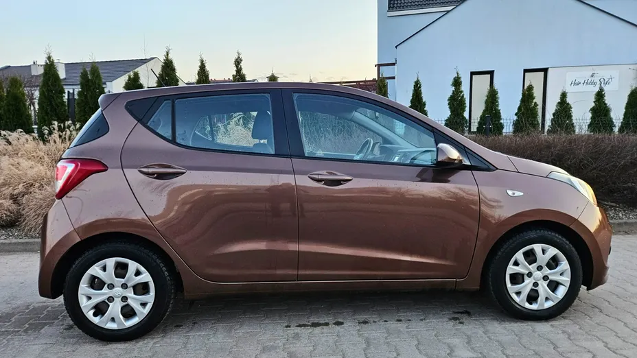 HYUNDAI i10 -