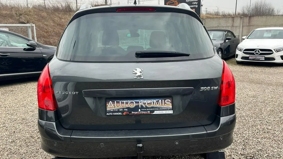 PEUGEOT 308 -