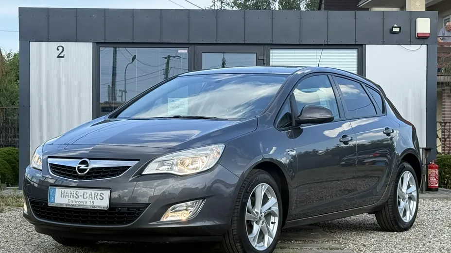 OPEL Astra -