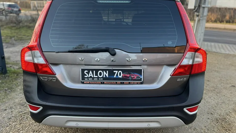 VOLVO XC70 -