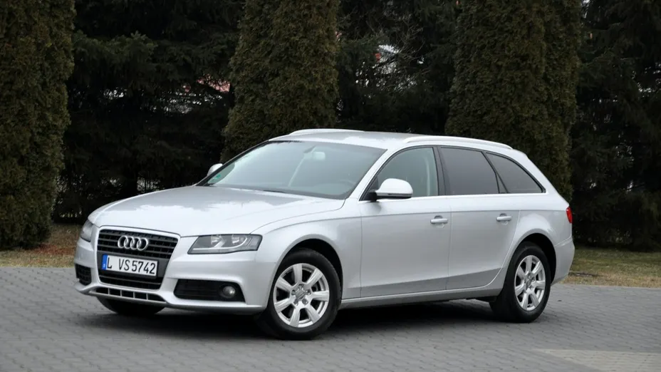 AUDI A4 -