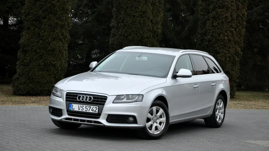 AUDI A4 -