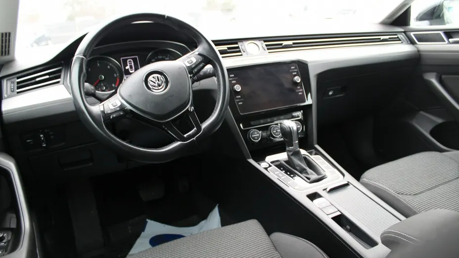 VOLKSWAGEN Arteon -