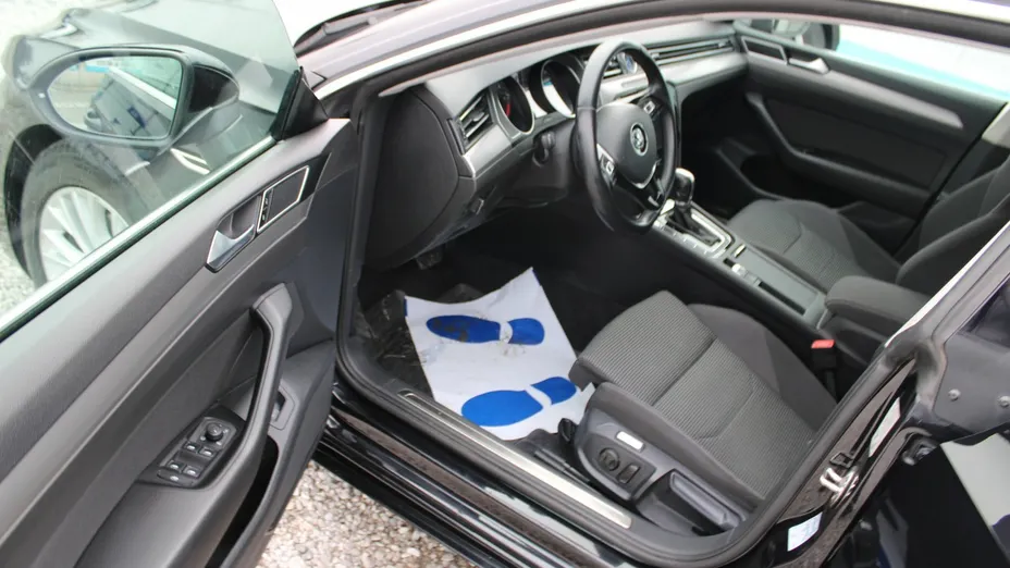 VOLKSWAGEN Arteon -