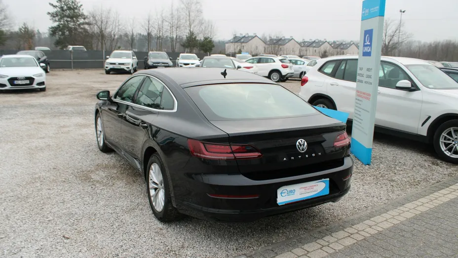 VOLKSWAGEN Arteon -