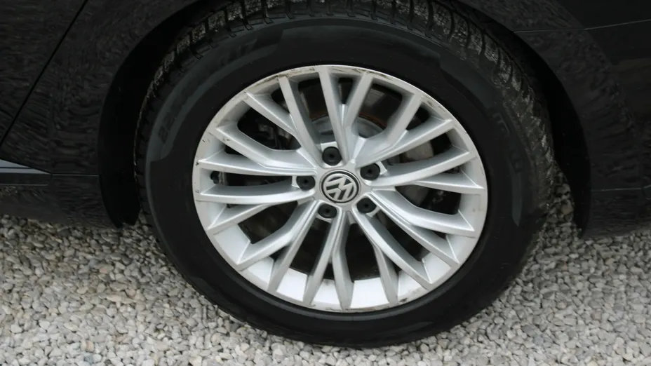 VOLKSWAGEN Arteon -