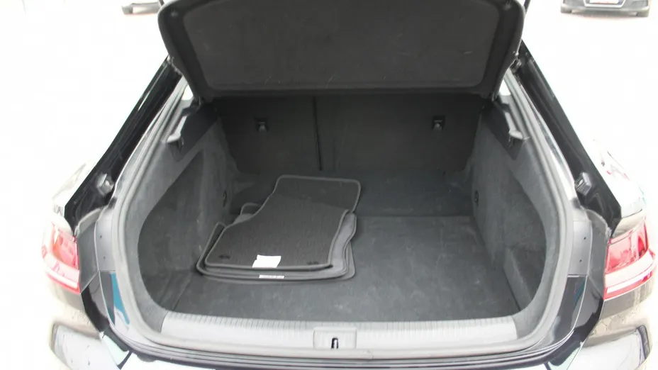VOLKSWAGEN Arteon -