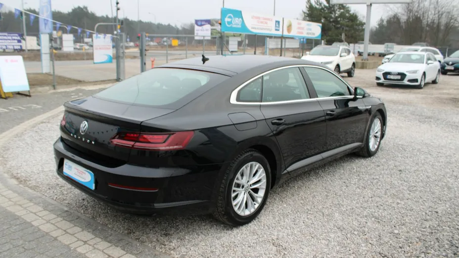 VOLKSWAGEN Arteon -