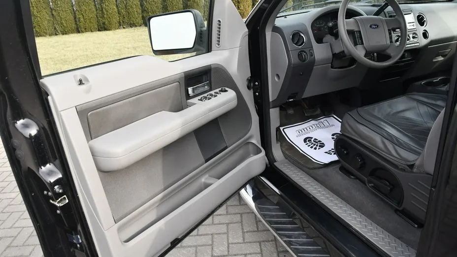 FORD F 150 -