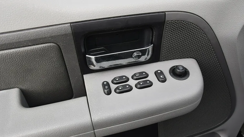 FORD F 150 -