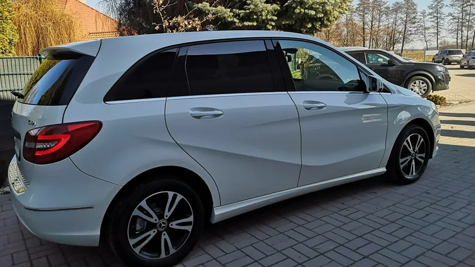 MERCEDES-BENZ B Klasa -