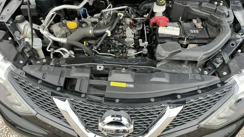NISSAN Qashqai -