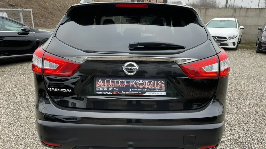 NISSAN Qashqai -