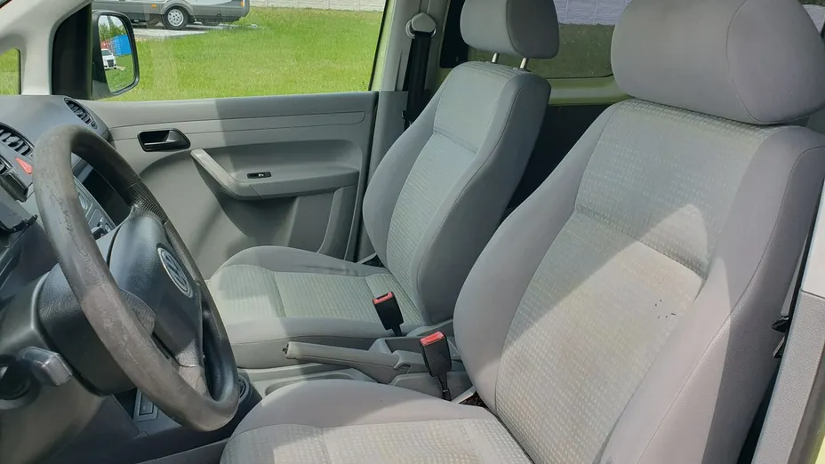 VOLKSWAGEN Caddy -