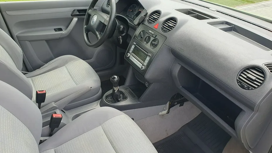 VOLKSWAGEN Caddy -