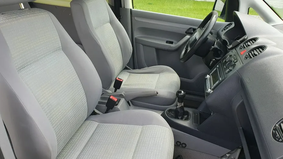 VOLKSWAGEN Caddy -
