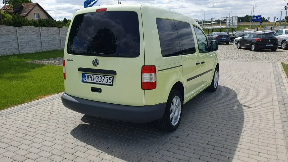 VOLKSWAGEN Caddy -
