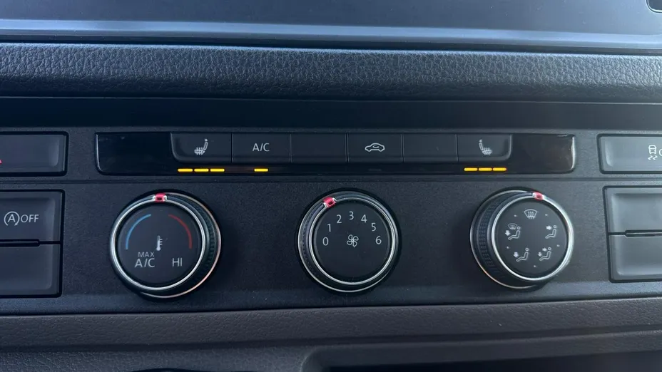 VOLKSWAGEN Crafter -