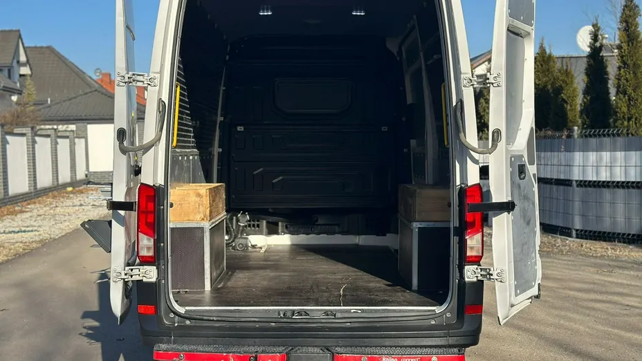 VOLKSWAGEN Crafter -