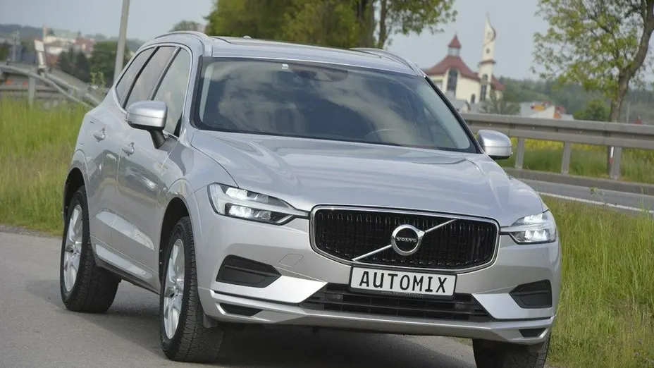VOLVO XC60 -
