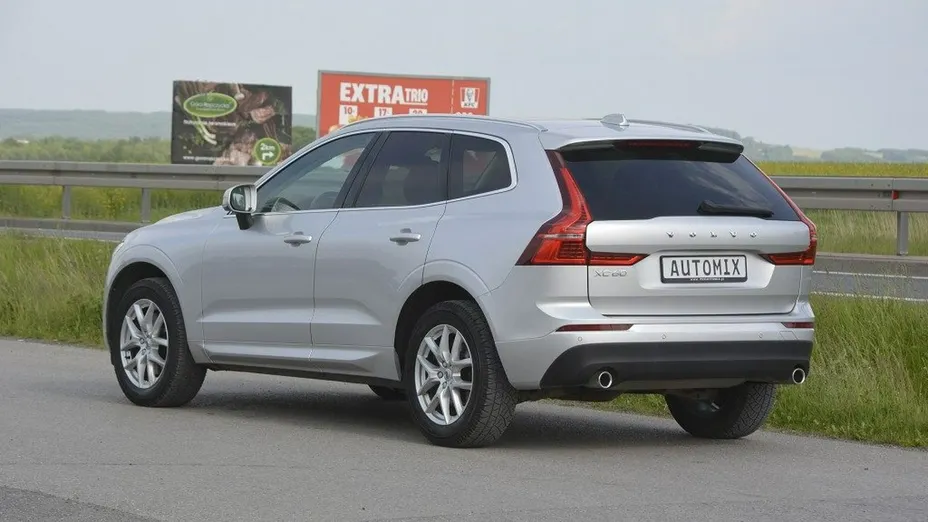VOLVO XC60 -
