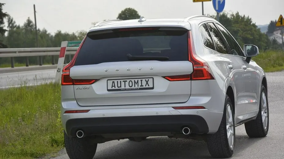 VOLVO XC60 -