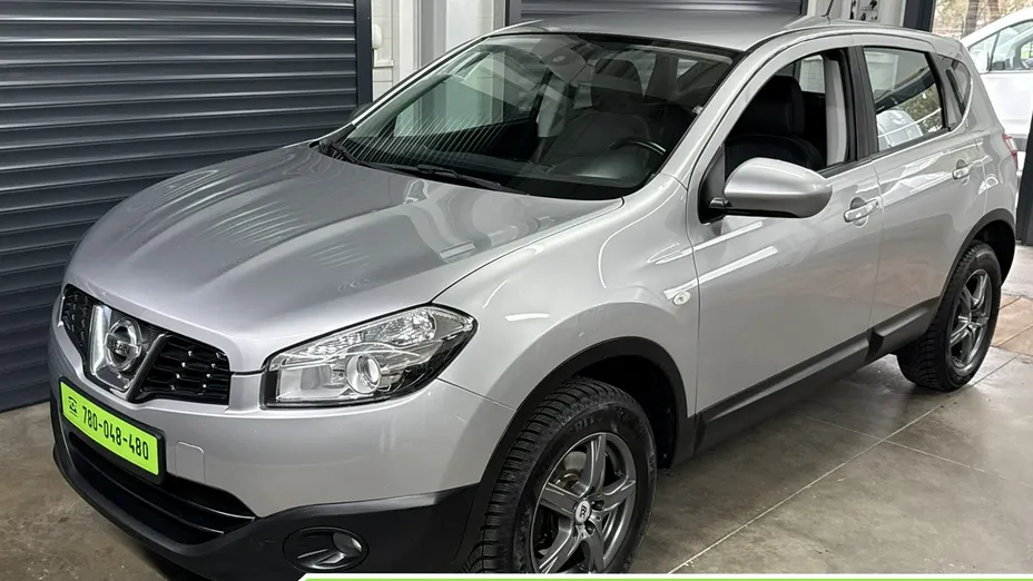 NISSAN Qashqai -