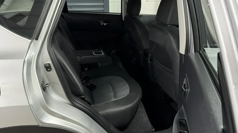 NISSAN Qashqai -