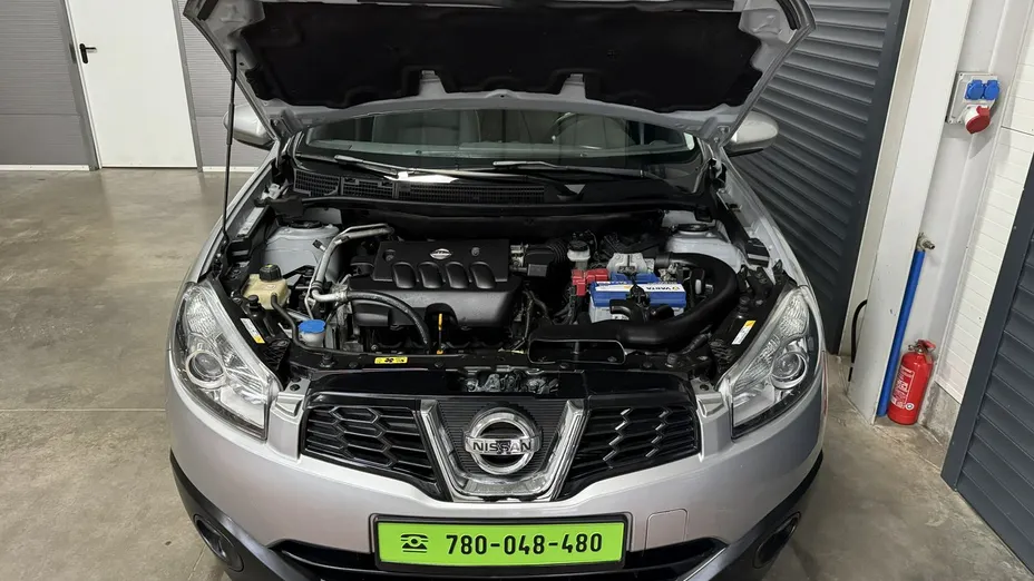 NISSAN Qashqai -
