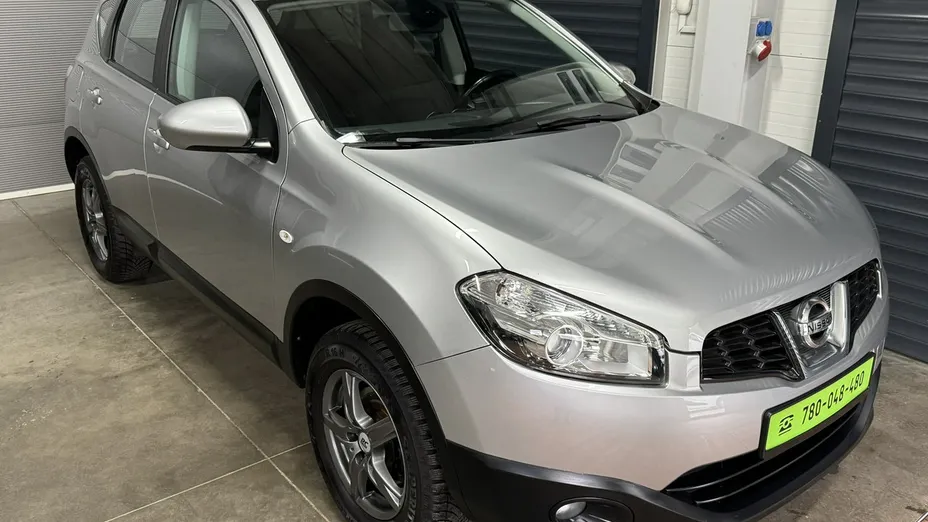 NISSAN Qashqai -