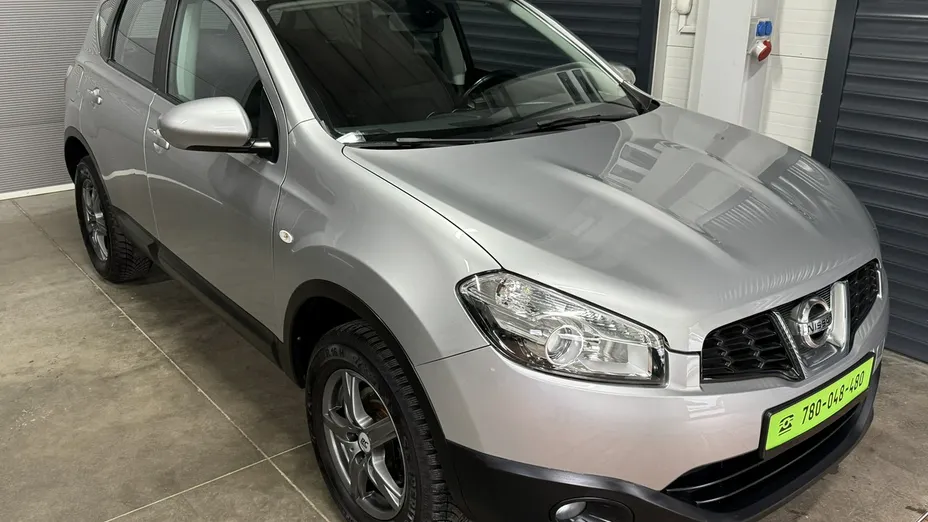 NISSAN Qashqai -