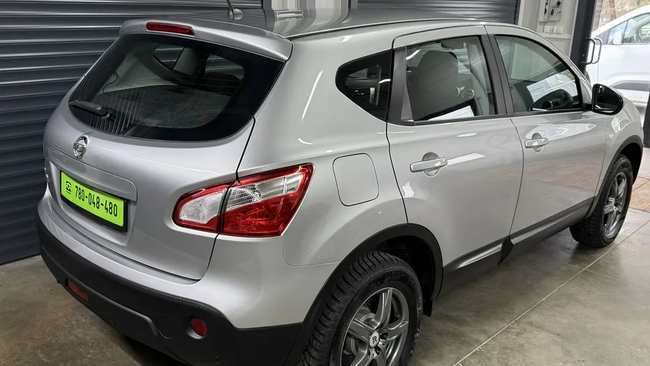 NISSAN Qashqai -